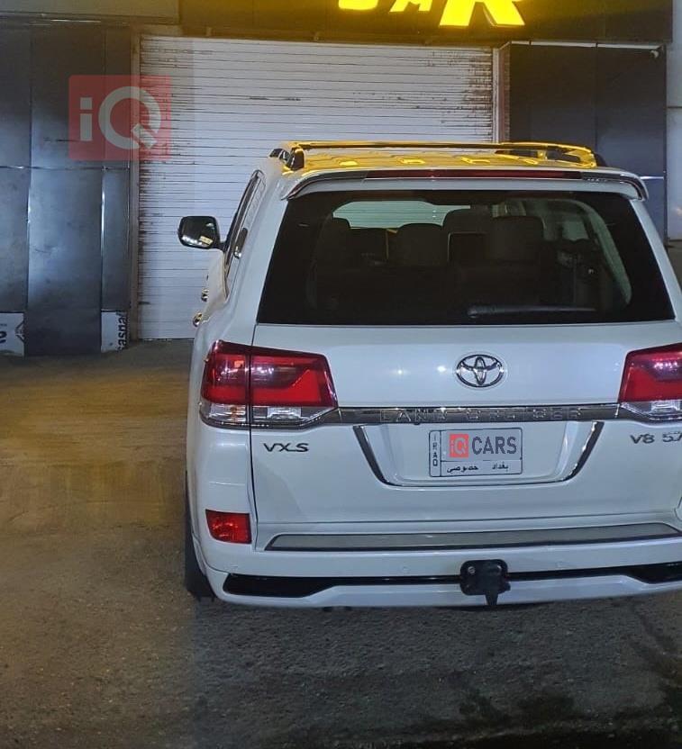 تويوتا لاندكروزر